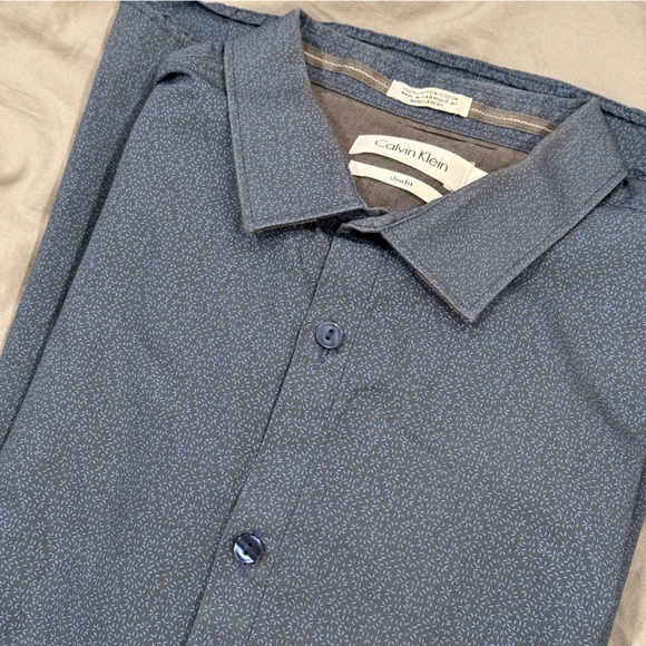Calvin Klein SLIM FIT blue button down shirt long sleeve - Picture 1 of 7